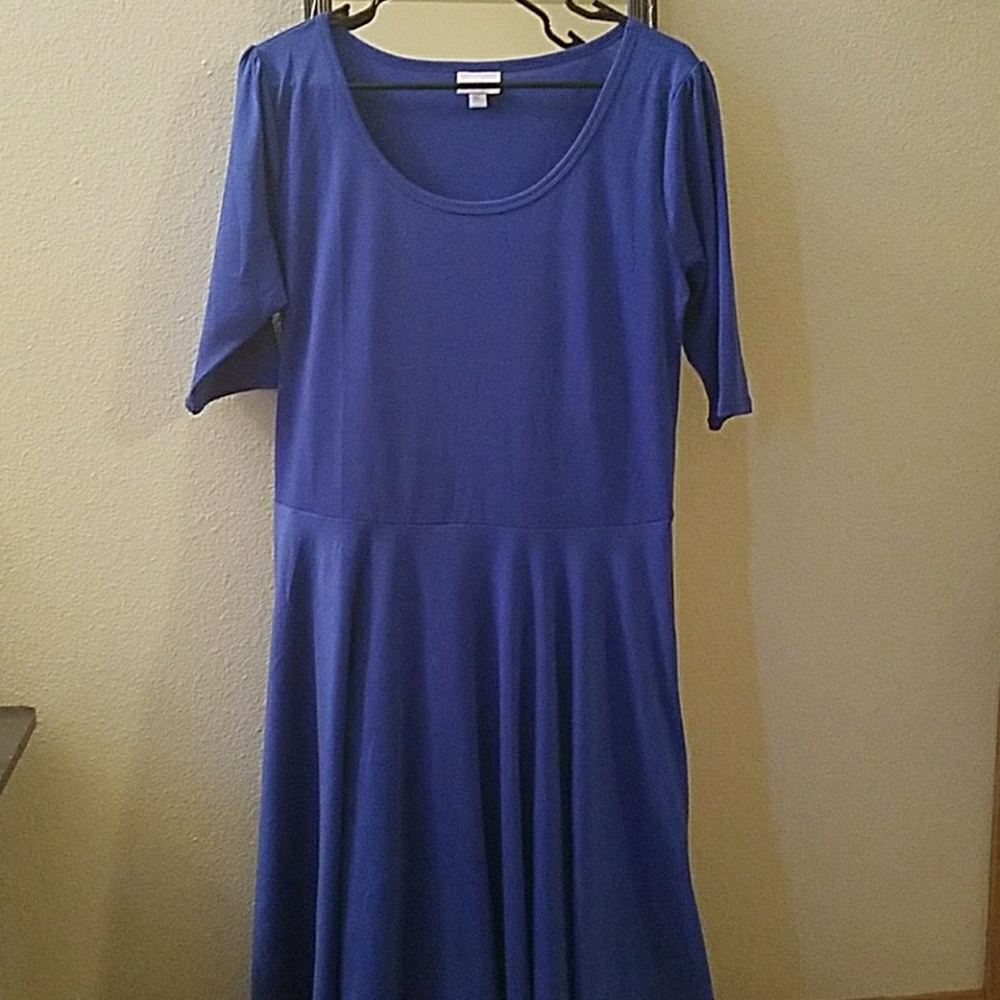 Nicole dress